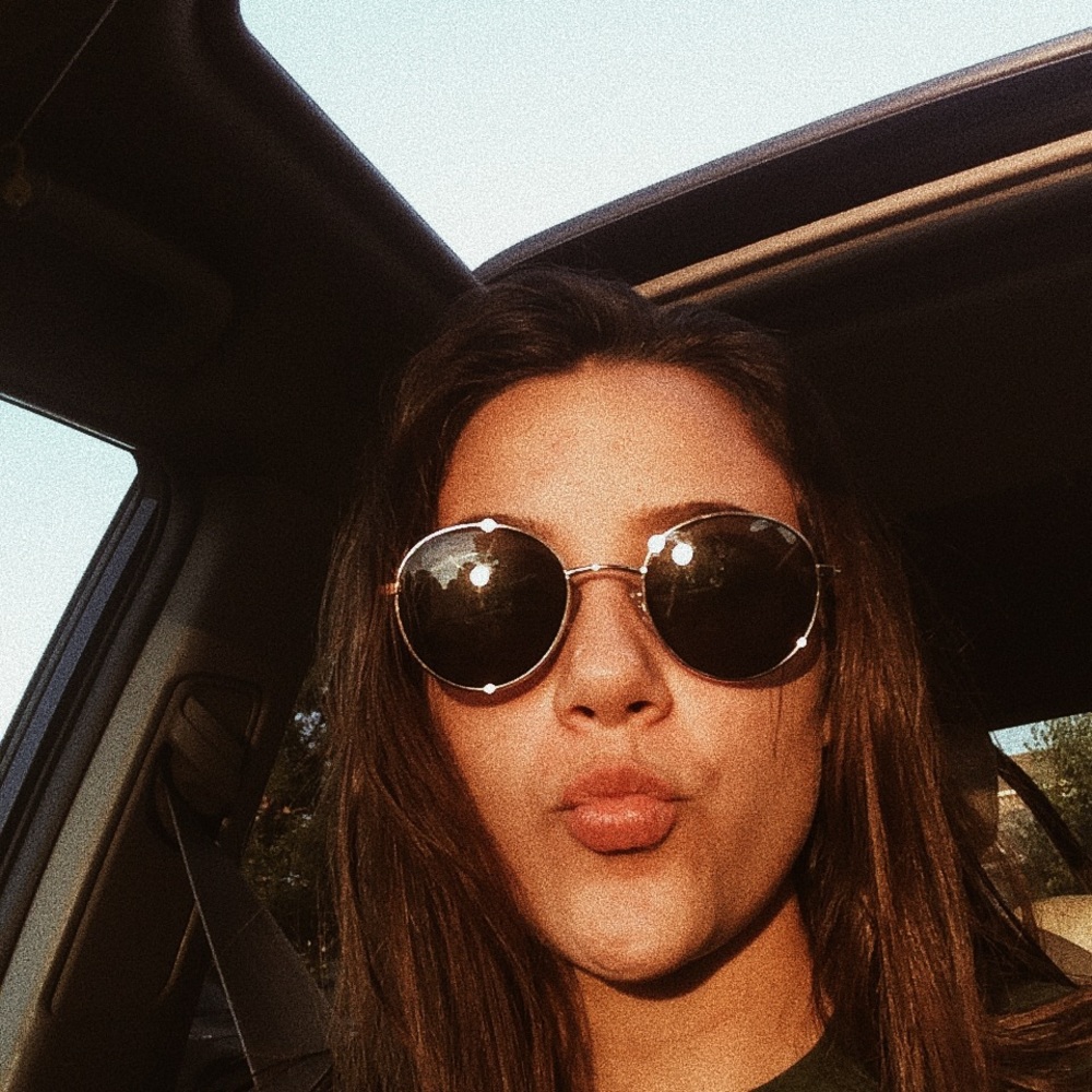 Meet your Posher, Veronica